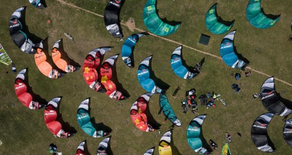 Kites all pumped up and ready to rock